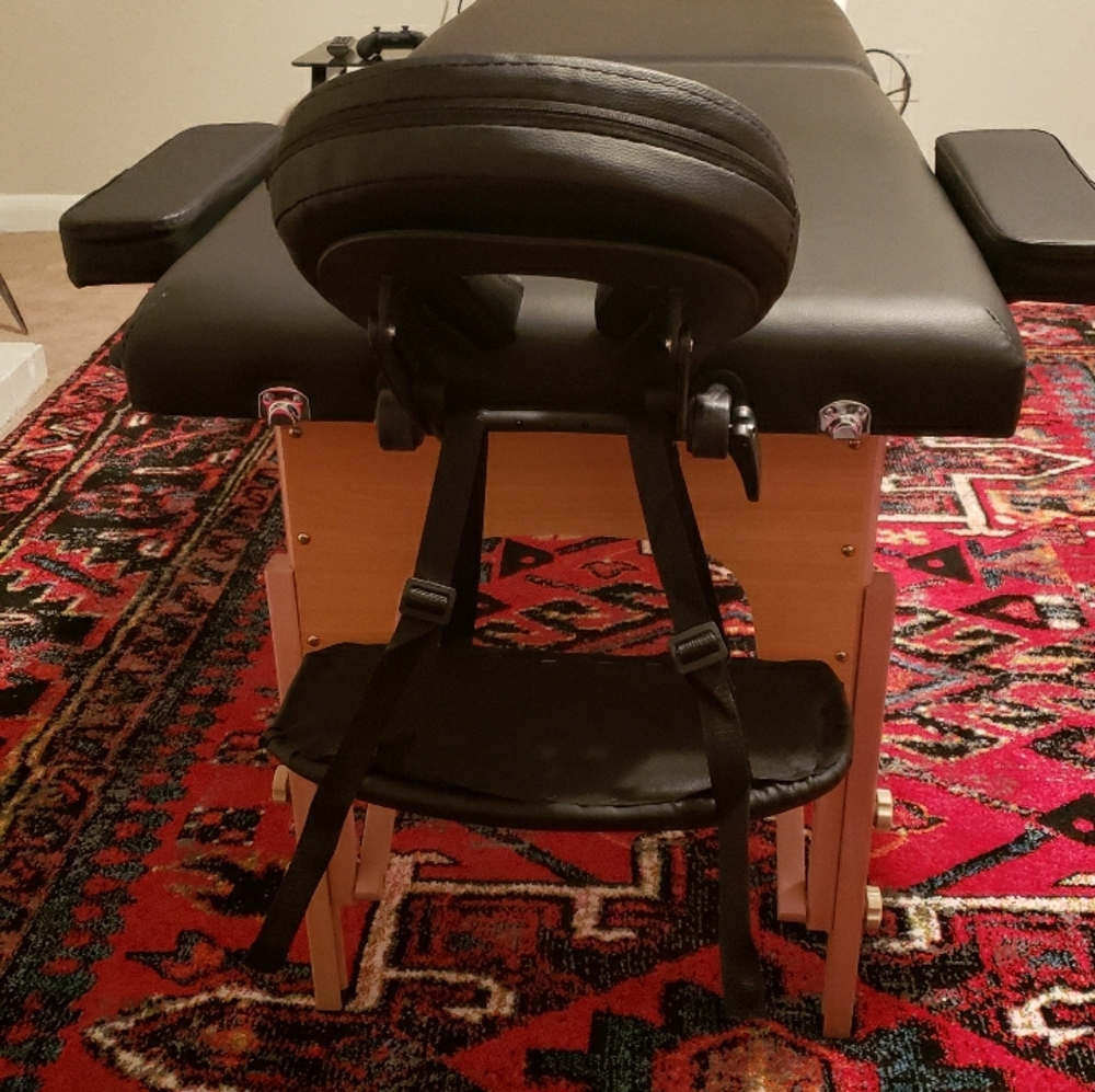 Licensed masseuse therapist